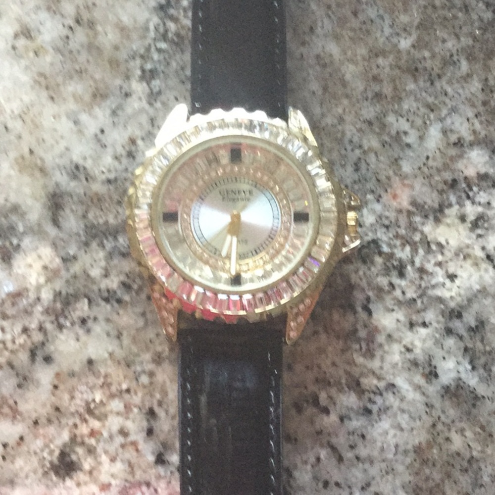 Geneve Watch - Picture 3 of 3